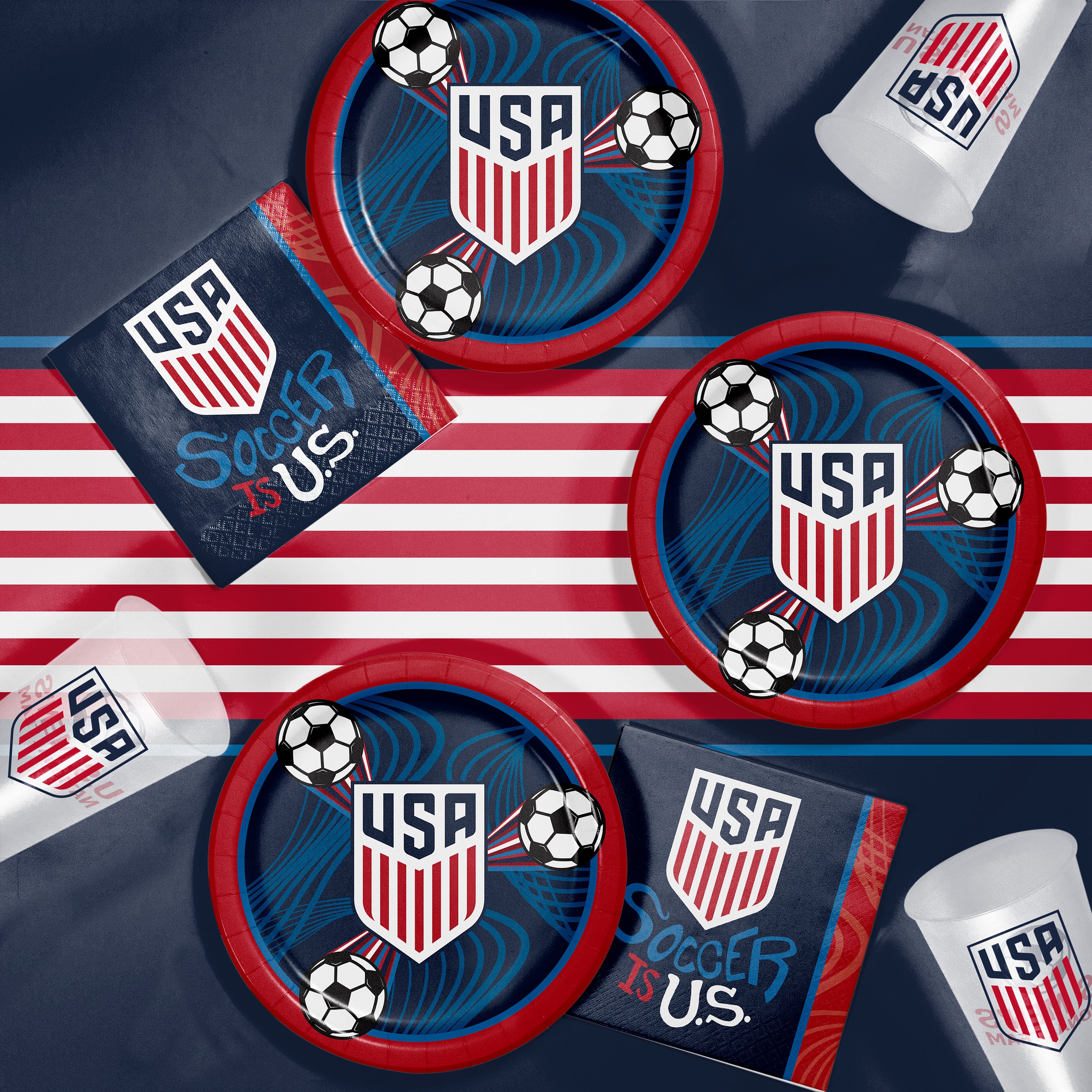 US Men's National Soccer Team 9" Dinner Plates (16ct) & Dinner Napkins (32ct)
